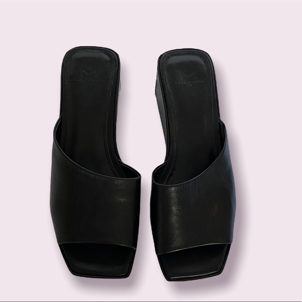 Marc Fisher LTD Womens Yailyn Black Leather Platform Mule Sandal Slides